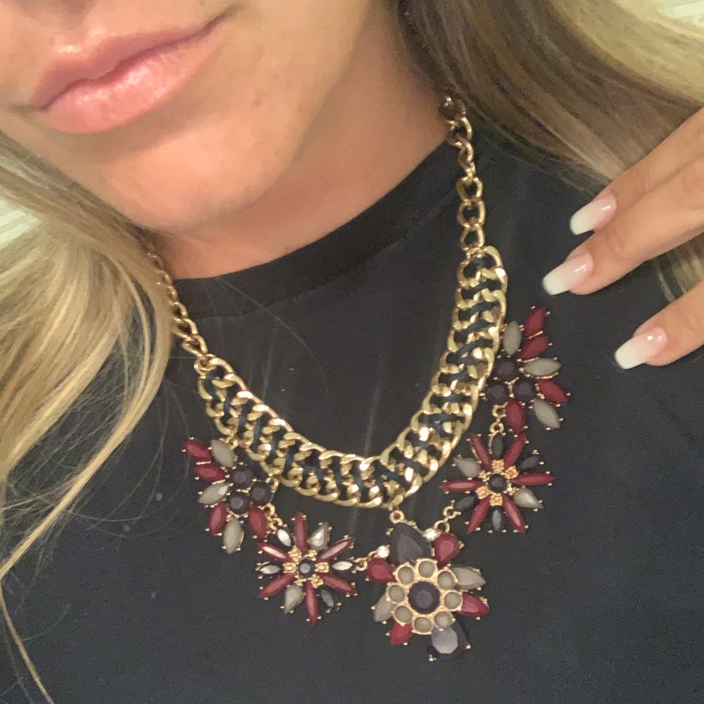 Statement Necklace Perfect Condition - image 7